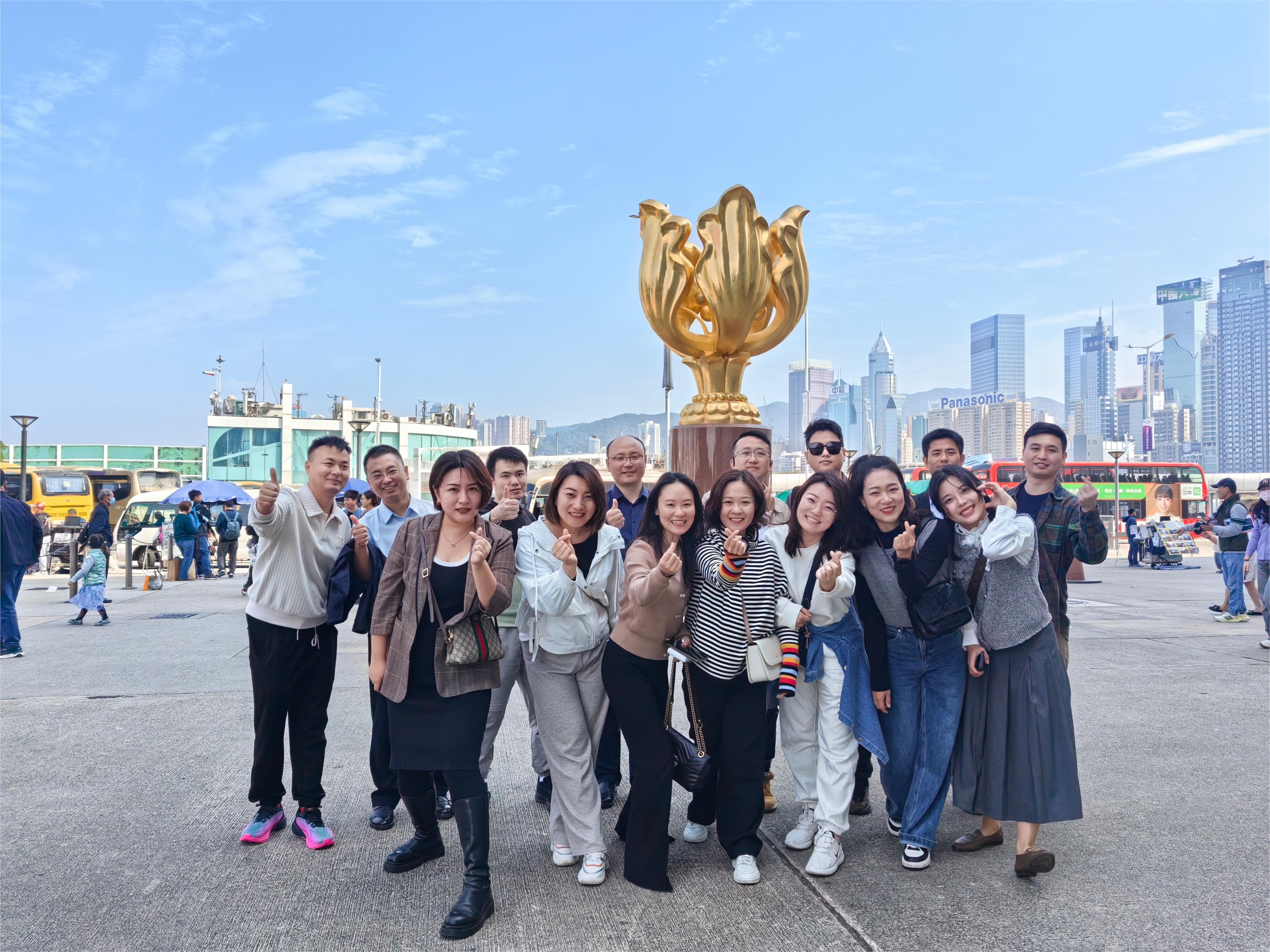 京成至深 精耕致遠 | “京青研學薈·粵港行”研學活動香港City Walk，在漫游中體會城市魅力